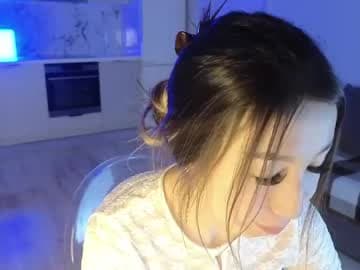 Ellie live cam
