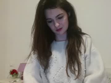 elodiecoquine1 live cam