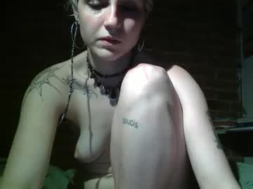 Lily Red live cam
