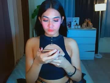 Hi I m your urwildest_gabriela live cam