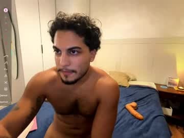 hairy and short live cam