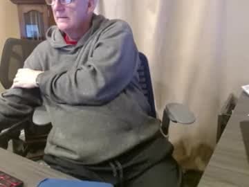 Handsome Older Guy live cam