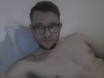 hardboylovemilfmoom live cam