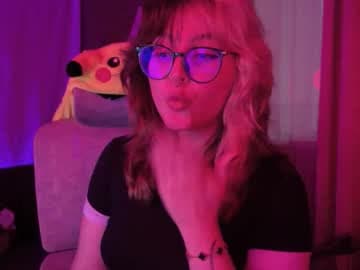 Hazel Please give me a like live cam