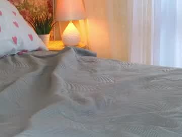 Alice brunette Hemi blonde live cam