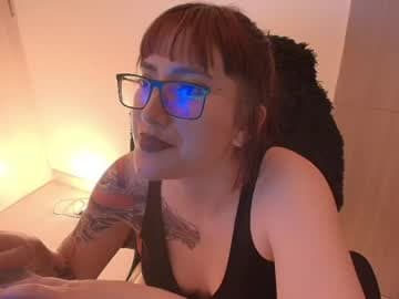 Hitomi Arata - Independent Model live cam