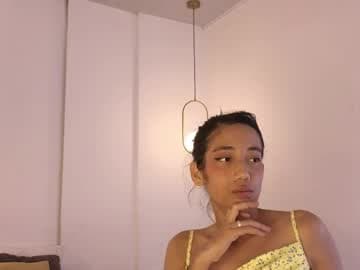 Alana live cam