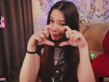 Mia Mira live cam