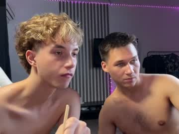 hunks_bromance live cam