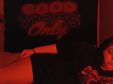 a k a Dragon Queen Be my Dragon -- and live cam