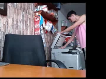 jhosuamoore2 live cam