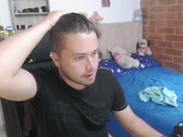 JOHAN independent model live cam