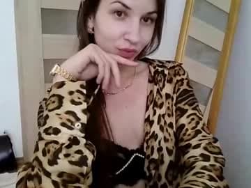 Julia live cam
