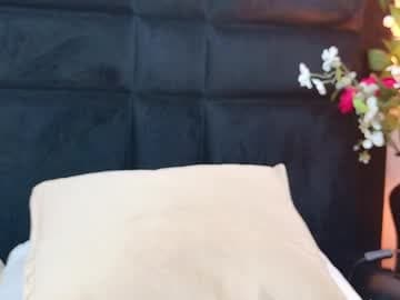 Karla Ortiz live cam