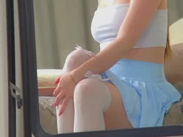 Keira live cam