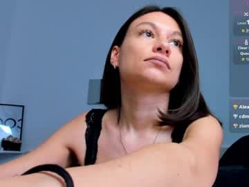 Monster Labia Queen live cam