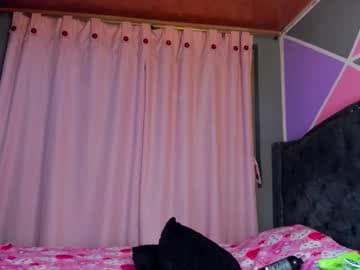 Kendarl Colins live cam