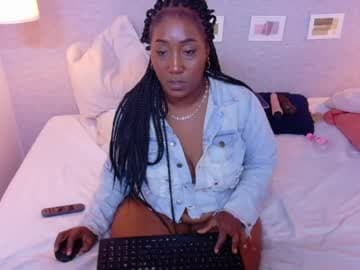 Kiara live cam