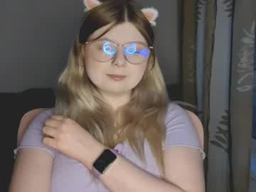 KiraYume live cam