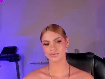 Kyomi Velvet live cam