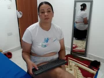 laura_foxx2379 live cam