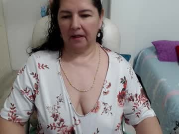 leonela live cam