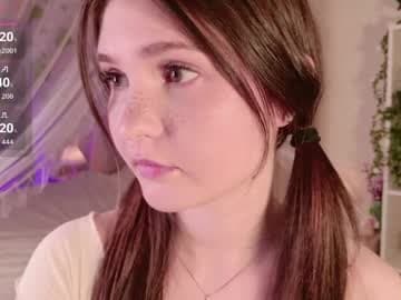 Nicole Moore live cam