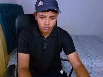 04 00PM-10 00PM - live cam