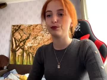 Kira live cam
