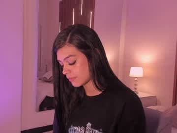 Lia Salvatore live cam