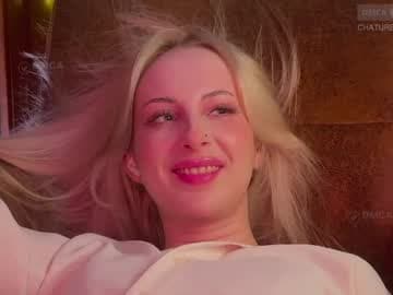 see me here most nights 23 00 04 00 UTC 3 live cam