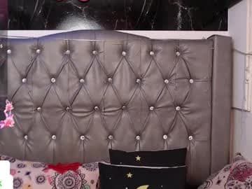 lila_gummy_ live cam