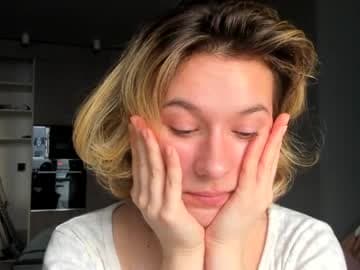 Lilith_lutherlow live cam