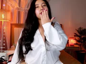 Independent model little_caro13 live cam