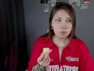 Olya and Yulia live cam