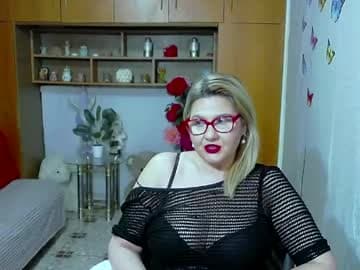 Lucille Fenly live cam