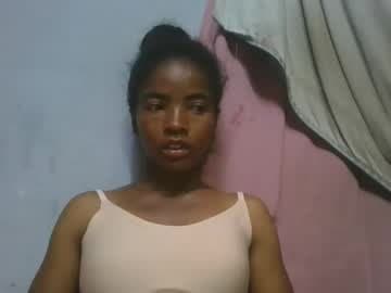 lydie856696 live cam