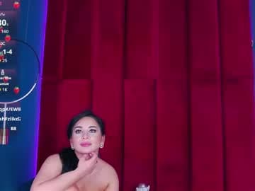 MadyLuxx live cam