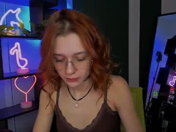 mary_skiny live cam