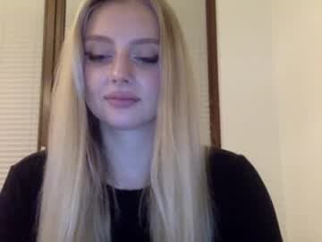 Maya live cam