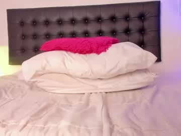 Melody Evans live cam
