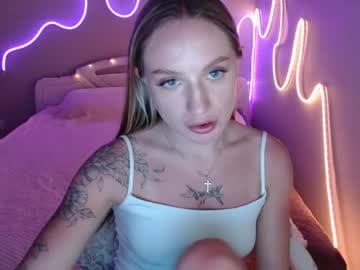Mirrra live cam
