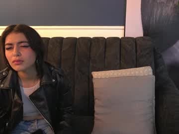 Mila and Nia live cam