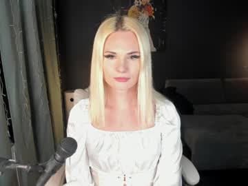 Milena and Sabrina cis girl live cam