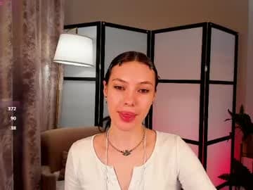 Mili Jay live cam