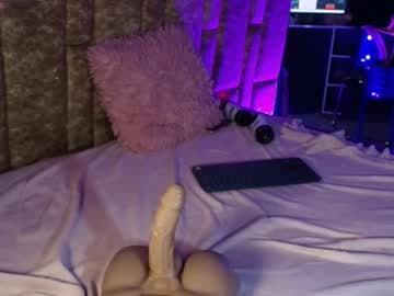 M I S S D I O N N E live cam