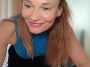 MistyBarnes NONUDE MODEL live cam