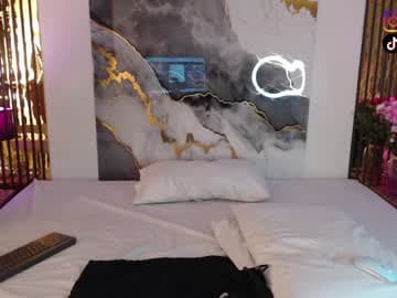 M tica Brennet live cam