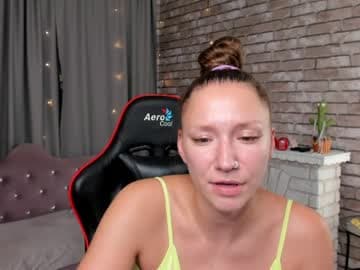 hi im Molly here,great boobs, big heart warm pussy live cam