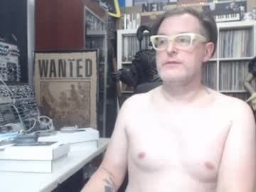Muziknerd live cam